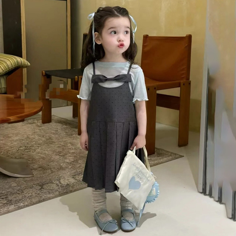 女童春装连衣裙2025儿童格雷系波点吊带裙女宝宝可爱蝴蝶结背带裙