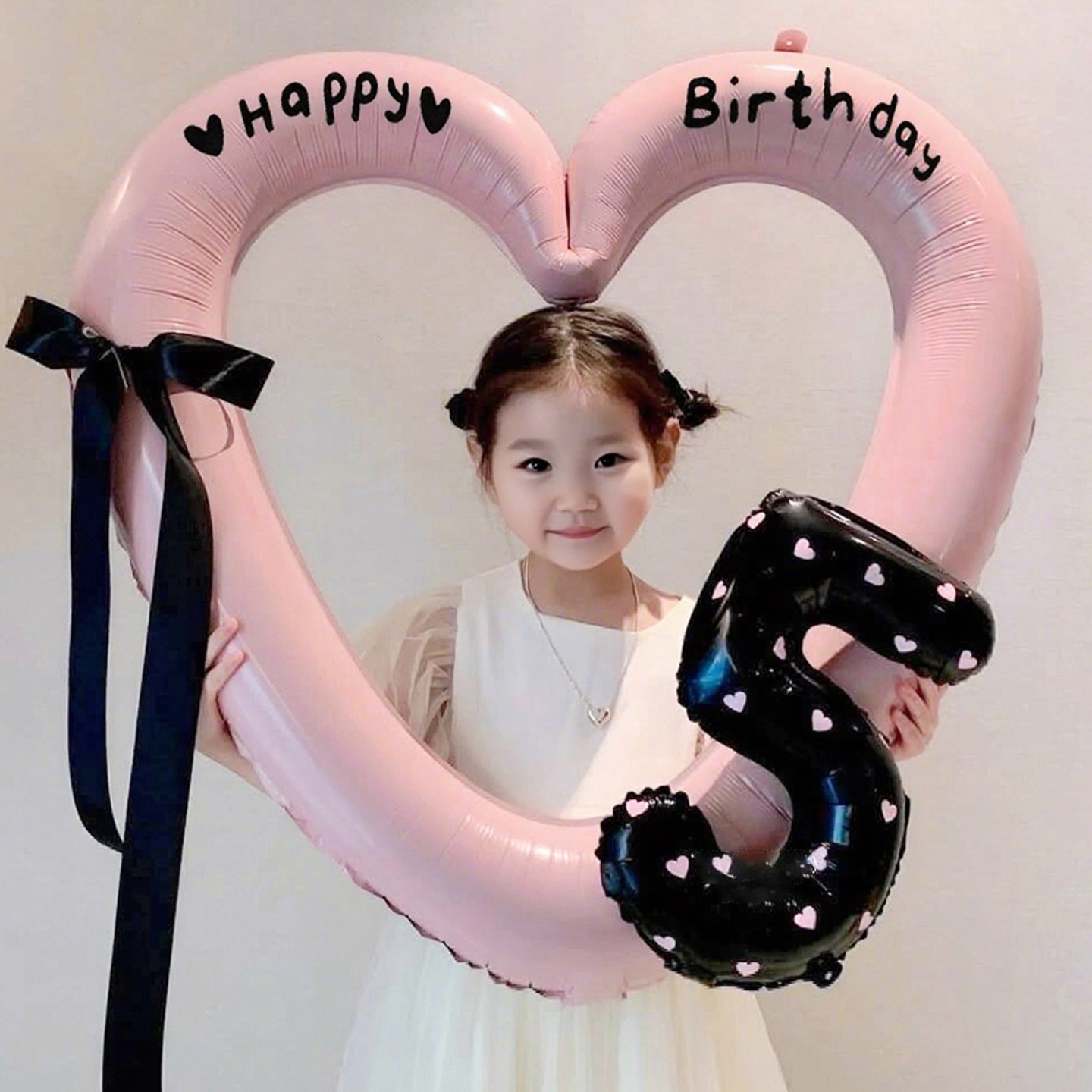 儿童周岁生日装饰场景布置爱心镂空相框数字气球女孩派对拍照道具