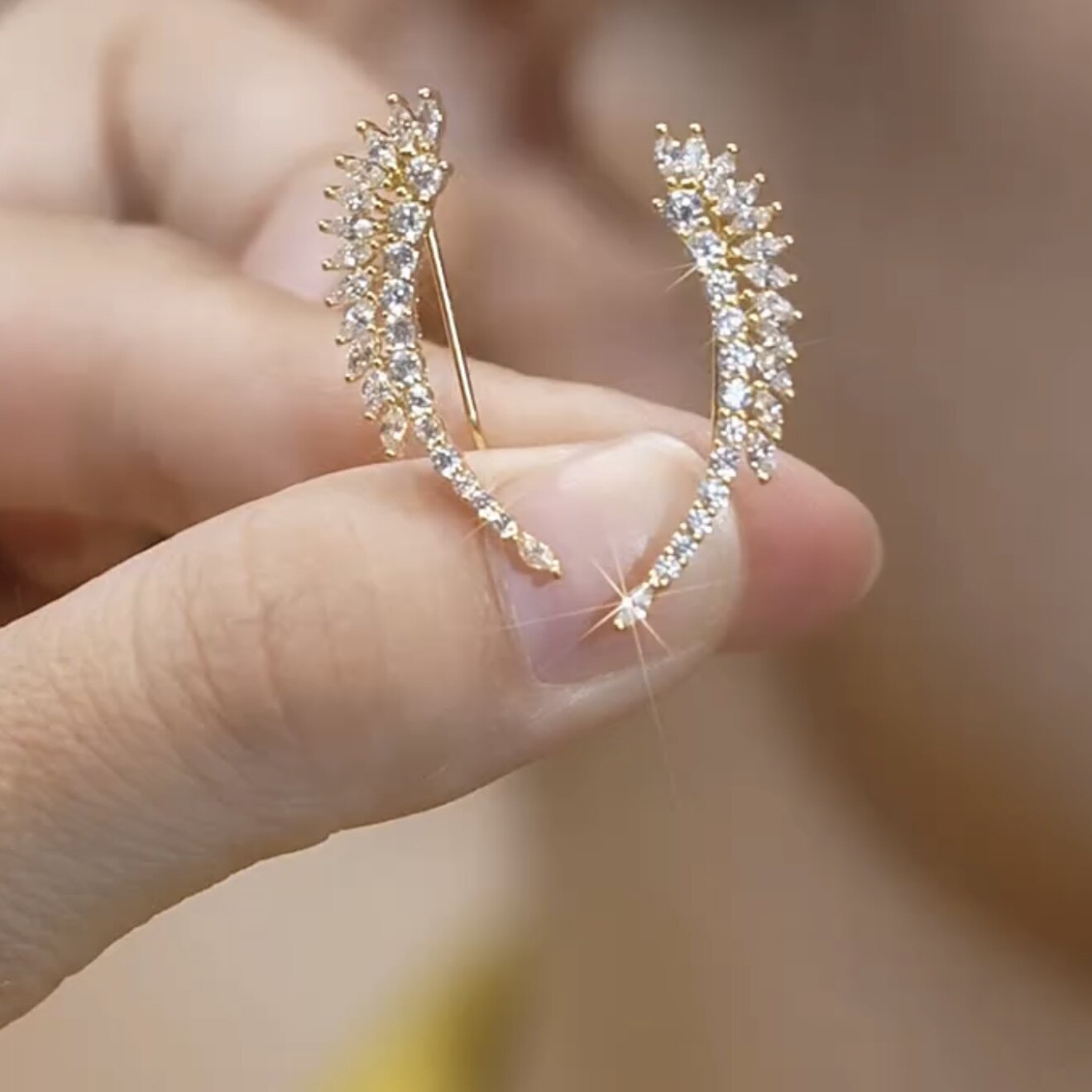 金色锆石树叶耳环女2026年新款潮气质显脸瘦一体式耳排高级感耳饰