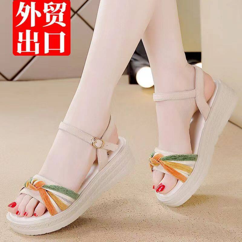 软皮厚底女士凉鞋2026夏季新款拼色休闲百搭女款舒适防滑鞋子女鞋