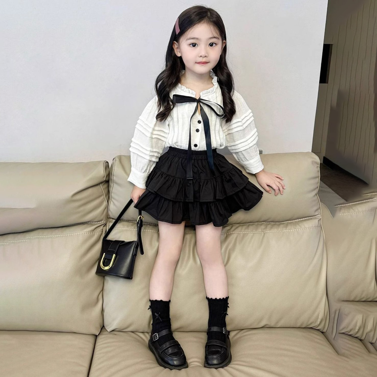 韩版女童2025秋季新款白色蝴蝶结泡泡袖长袖衬衫女宝宝黑色蛋糕裙