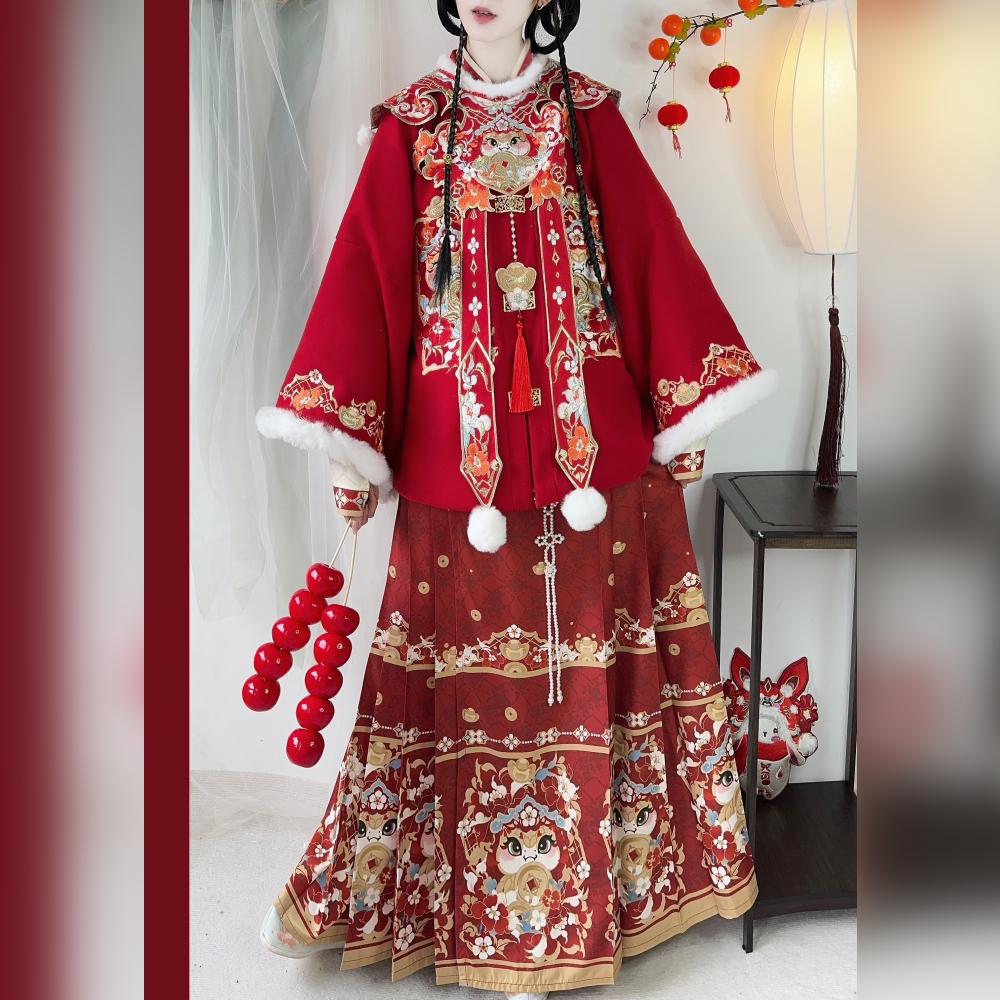 泽芷韶华原创【蛇转钱坤】明制汉服女云肩披袄加绒新年战衣拜年服