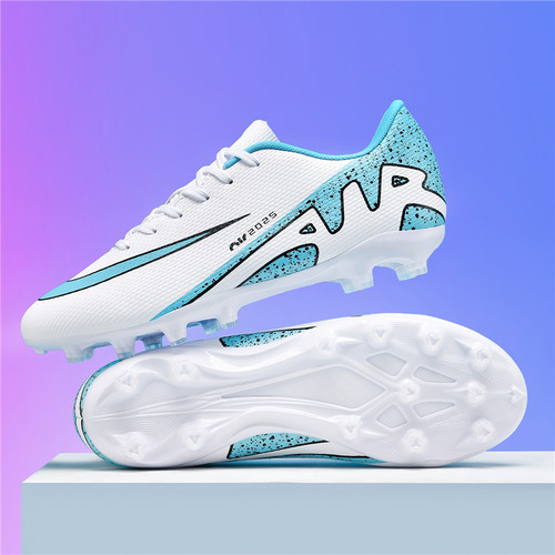 Men's Outdoor football shoes football boots CR7 Soccer shoes