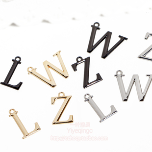 diy手工合金吊饰浅金银色枪黑色单孔字母金属挂饰挂链吊牌配件
