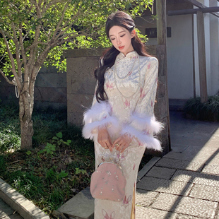 Mimo dk云蝶新中式粉蝴蝶丝绒改良旗袍女冬装拼接毛毛加厚连衣裙