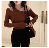 新款 露肩设计感修身 显瘦性感螺纹针织衫 港味复古2021秋季 打底衫