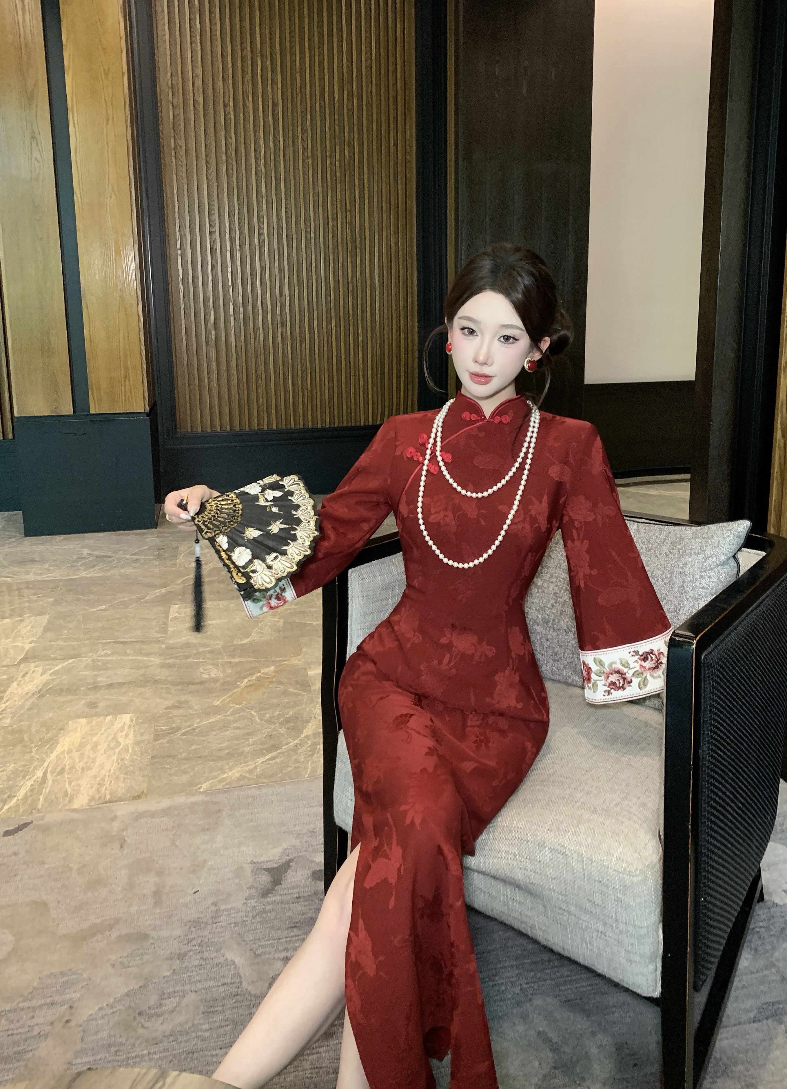 自制新中式红色订婚刺绣旗袍秋冬礼服长袖敬酒服 红墙蝴蝶倒大袖