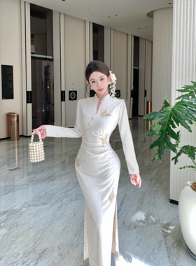 Mimo dk新中式蝴蝶刺绣改良旗袍女秋季国风白色旗袍领长袖连衣裙