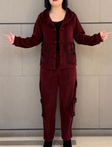 2023春季新款雪尼尔盘扣开衫帽款套装时尚洋气多兜宽松显瘦哈伦女