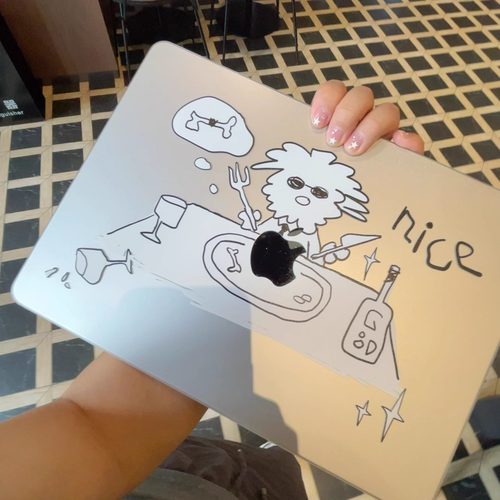 汪三岁「潦草晚餐」雾面MacBook保护壳苹果笔记本2025款M4pro14寸16寸air13寸M1/M2/M3保护套配件UV印刷