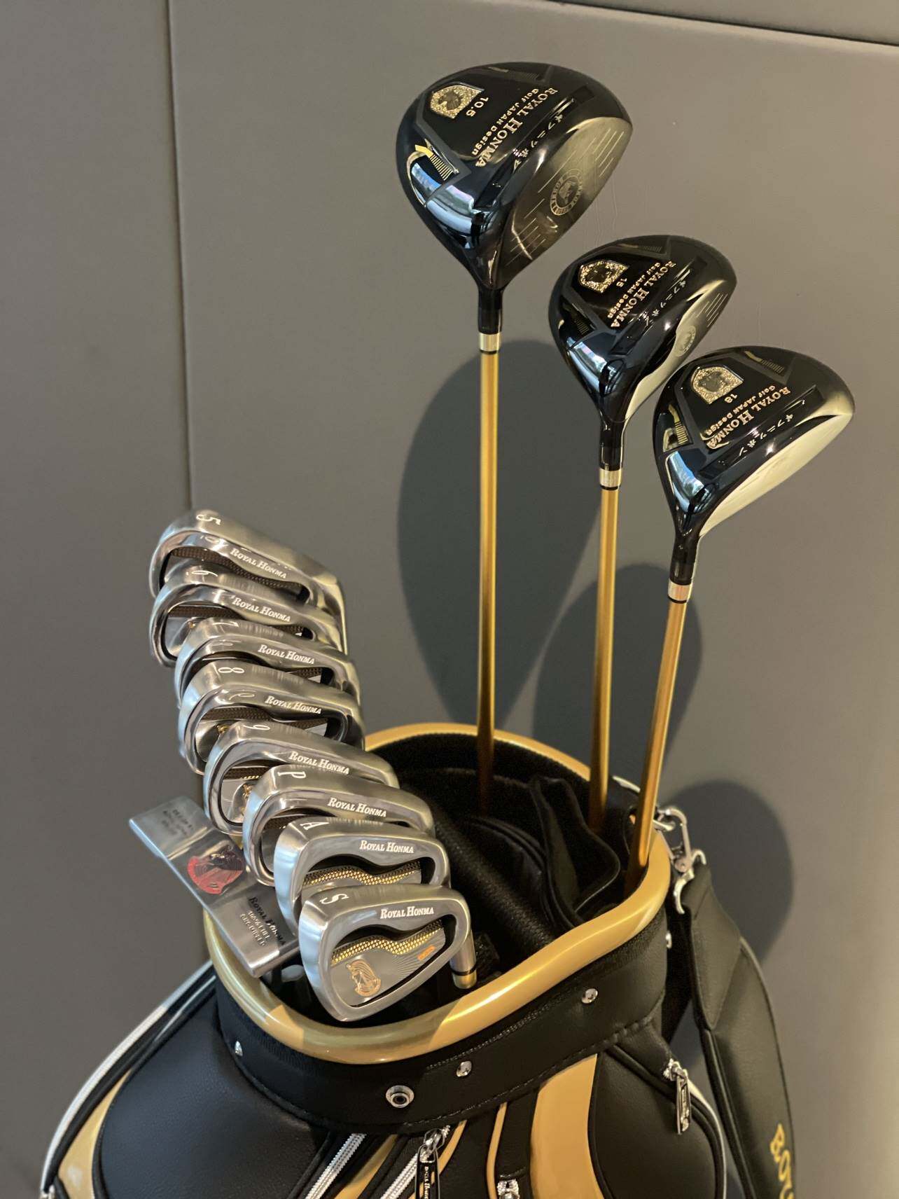 royal honma男士高尔夫球杆 黑金套挥杆 本间法老球杆 高尔夫球具