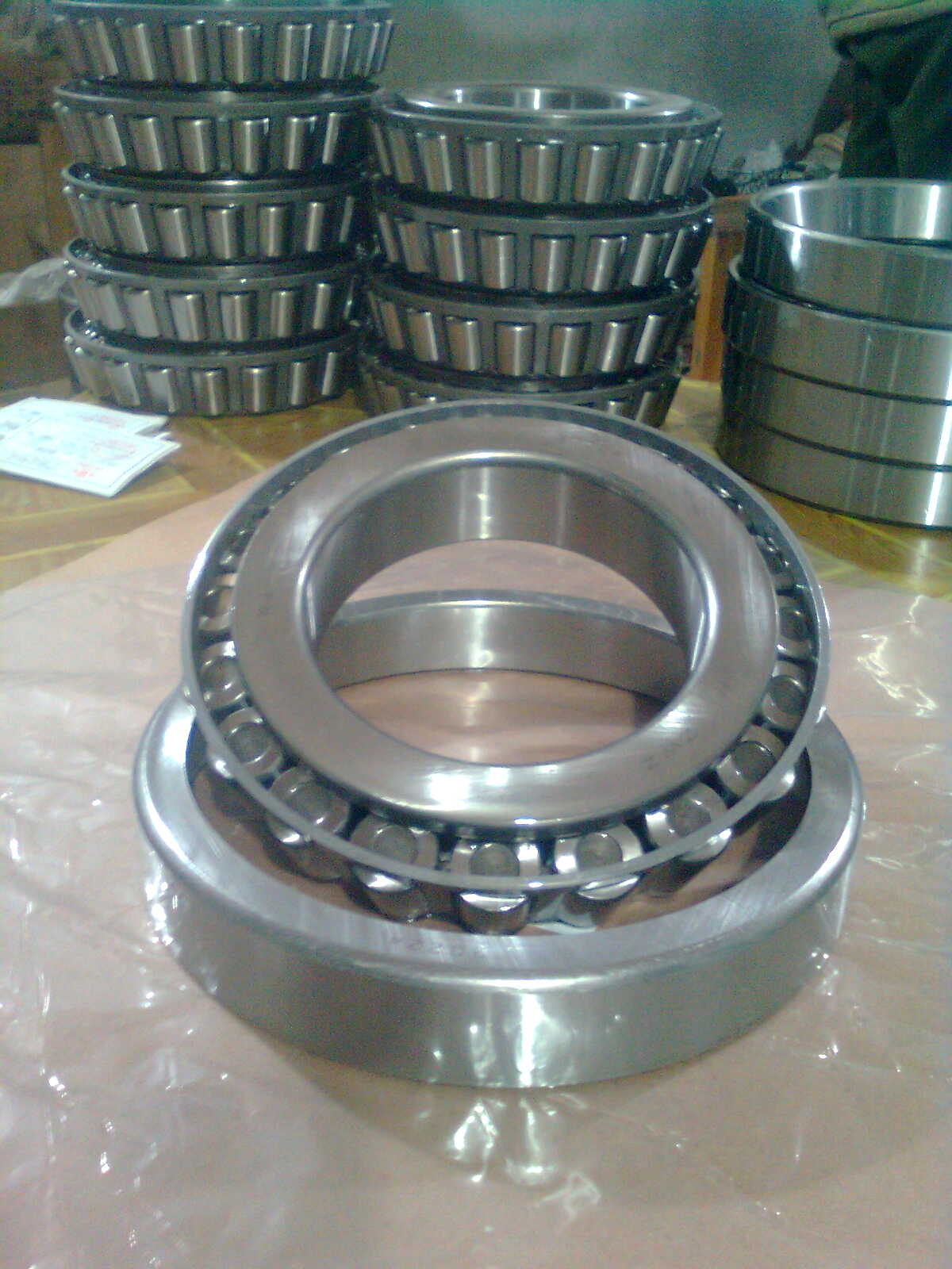 HRB圆锥滚子轴承30317旧号7317E尺寸85*180*45