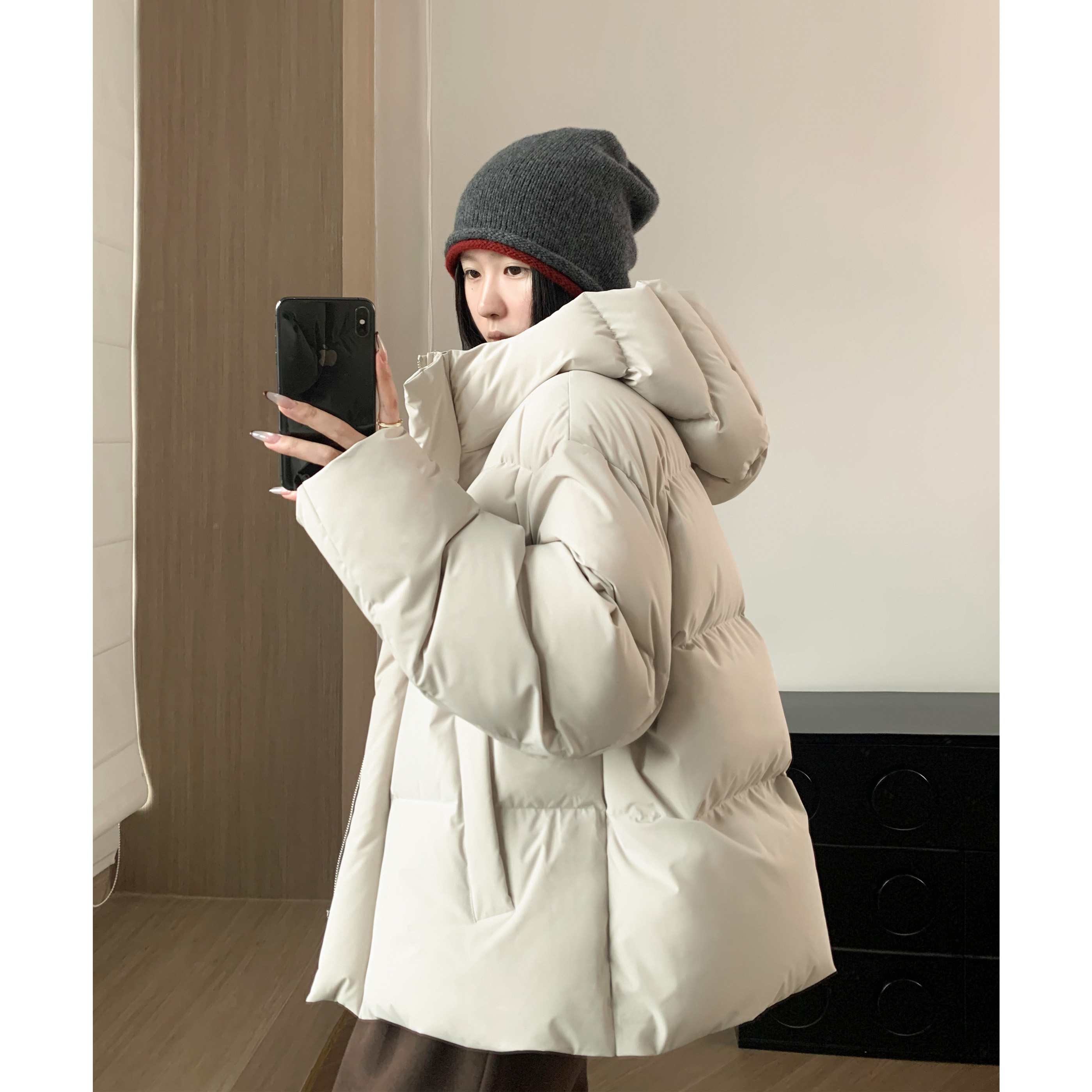 连帽短款面包羽绒服超厚轻盈保暖