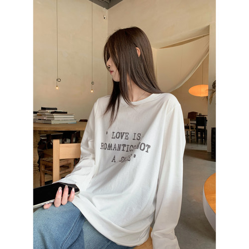 经印花慵懒松弛感套头长袖T恤女