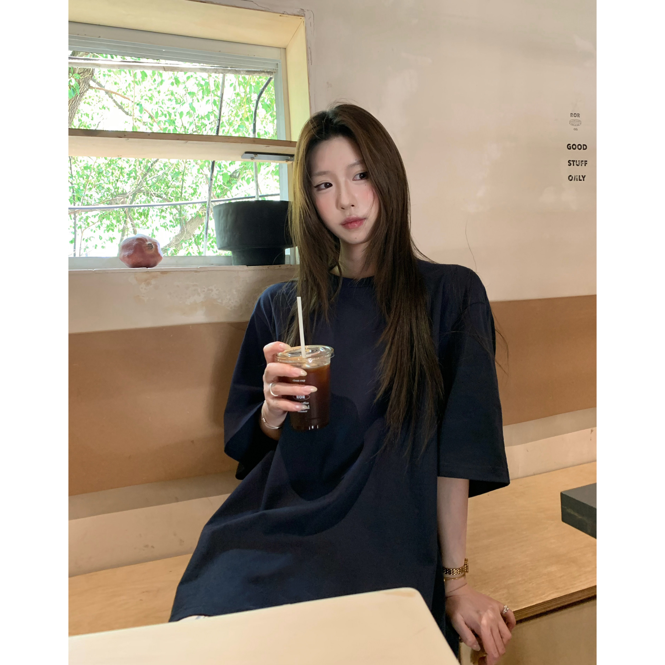 夏季女宽松纯色落肩设计短袖T恤