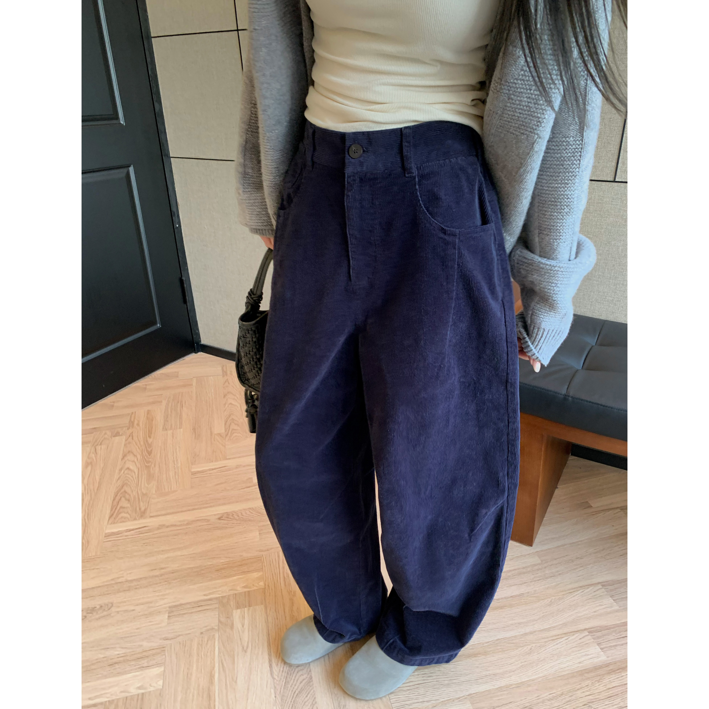 蓝紫色直筒显瘦休闲灯芯绒裤