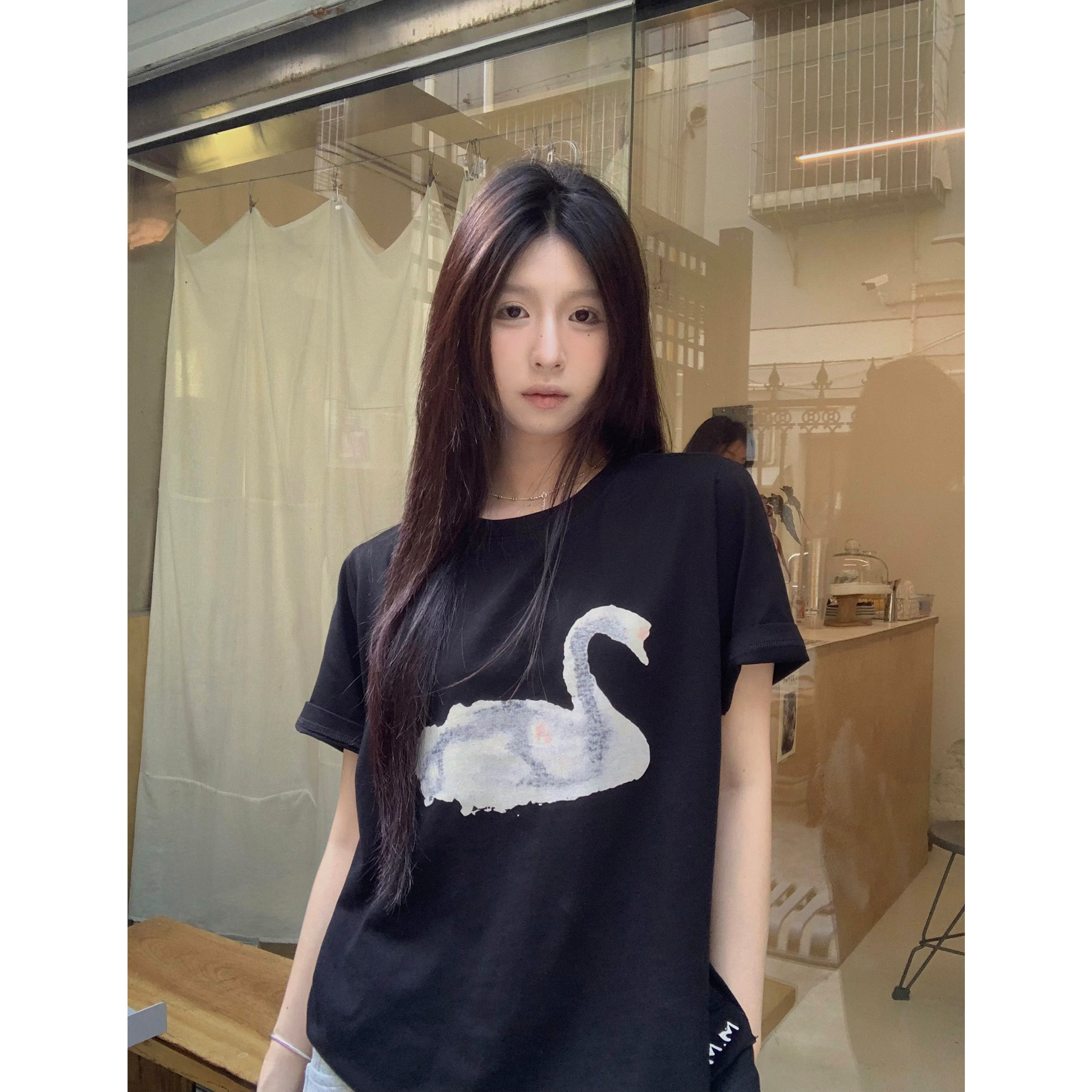 正肩显瘦天鹅印花短袖T恤