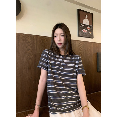 休闲风百搭显瘦通勤条纹针织短袖