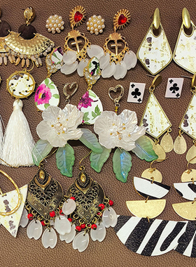 【外贸样品合集】K17复古白色珍珠琉璃蝴蝶花朵夸张耳环耳钉孤品