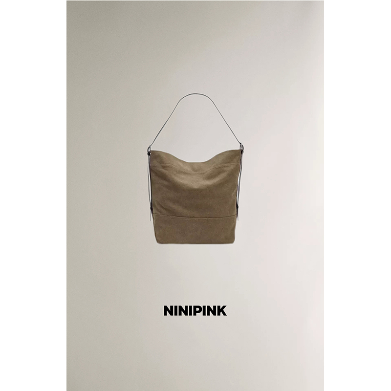 Ninipink自制大容量单肩牛津包
