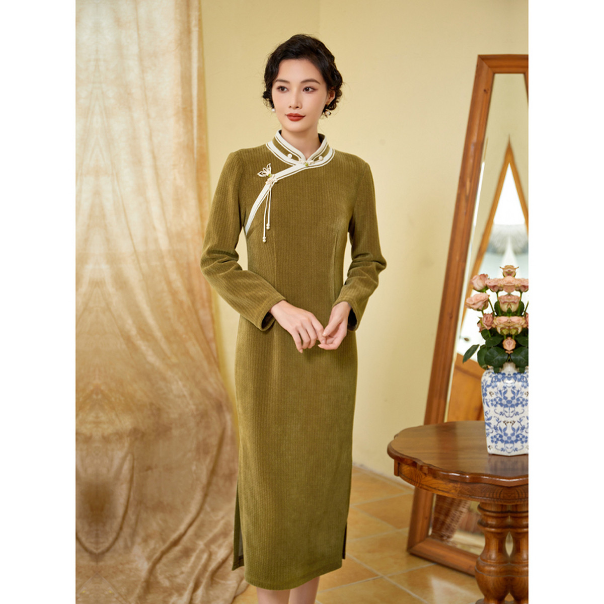 固执新款中式钉珠立领中长款改良旗袍连衣裙40334QP08660