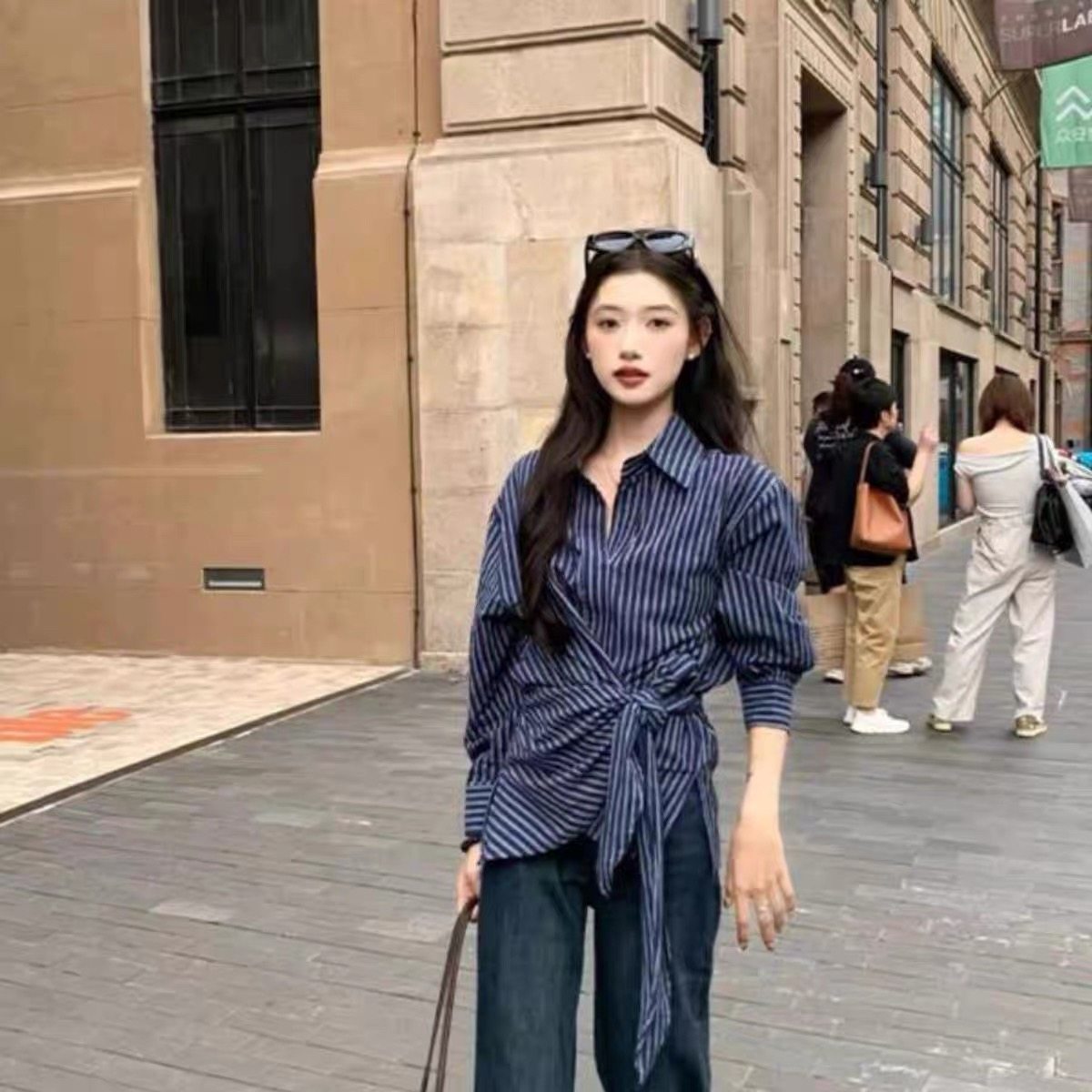 大码胖MM名媛系带收腰竖条纹衬衫