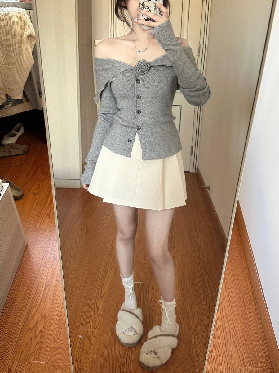 약간 뚱뚱한 소녀 핫한 소녀 원 숄더 니트 가디건 가을 입체 꽃 틈새 슬림 허리와 온화한 기질의 탑