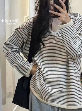 OU宽松慵懒风V领条纹套头长袖针织衫女秋季韩系简约显瘦针织衫