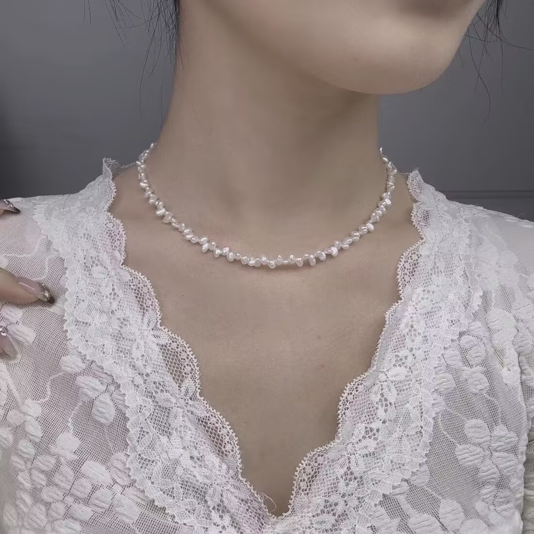 纯天然淡水珍珠白色不规则花瓣形珍珠公主范 3-5mm碎银子项链