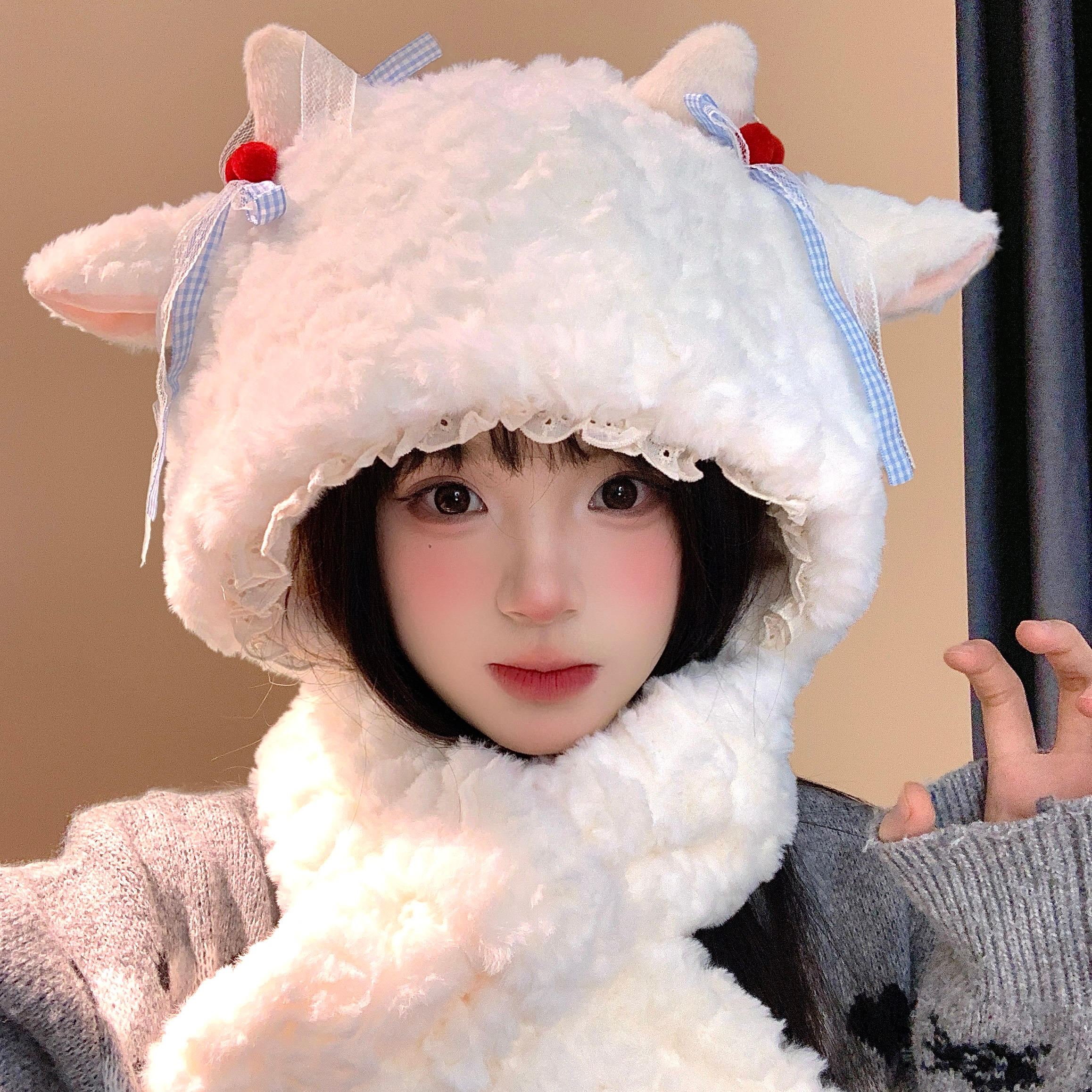 甜美蝴蝶结小羊耳朵毛绒帽子女