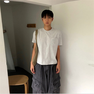 百搭宽松短袖 MRDONG韩国男装 短款 代购 T恤 胸前单口袋铆钉重工时尚