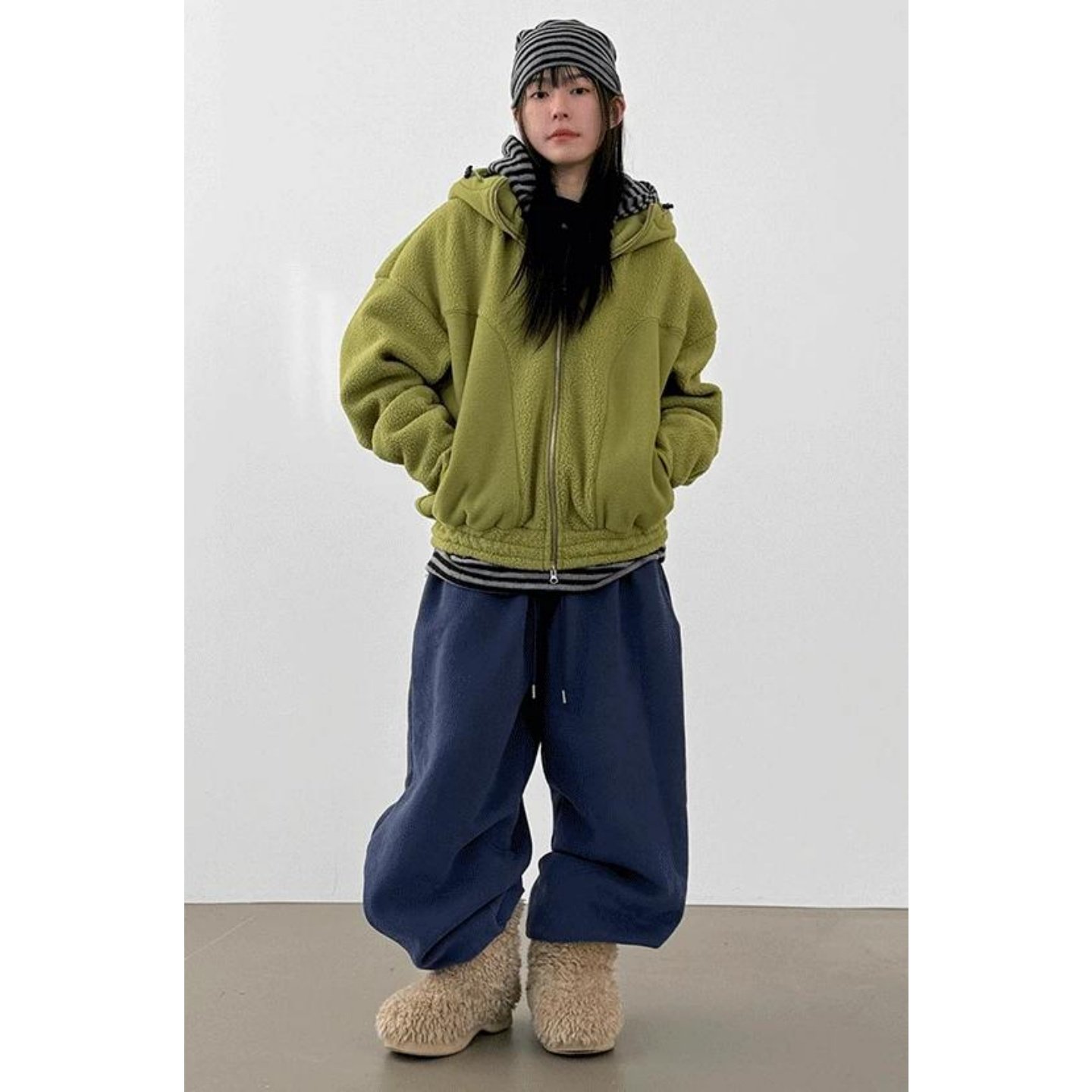 MRDONG韩国代购男女拼接立领抓绒连帽短款外套指洞设计保暖轻量潮,男装,卫衣,淘宝优惠券,粉丝福利购,淘宝优惠卷