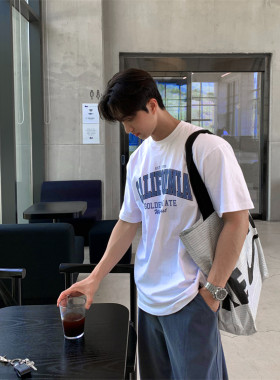 韩国男装英文美式学院印花短袖T