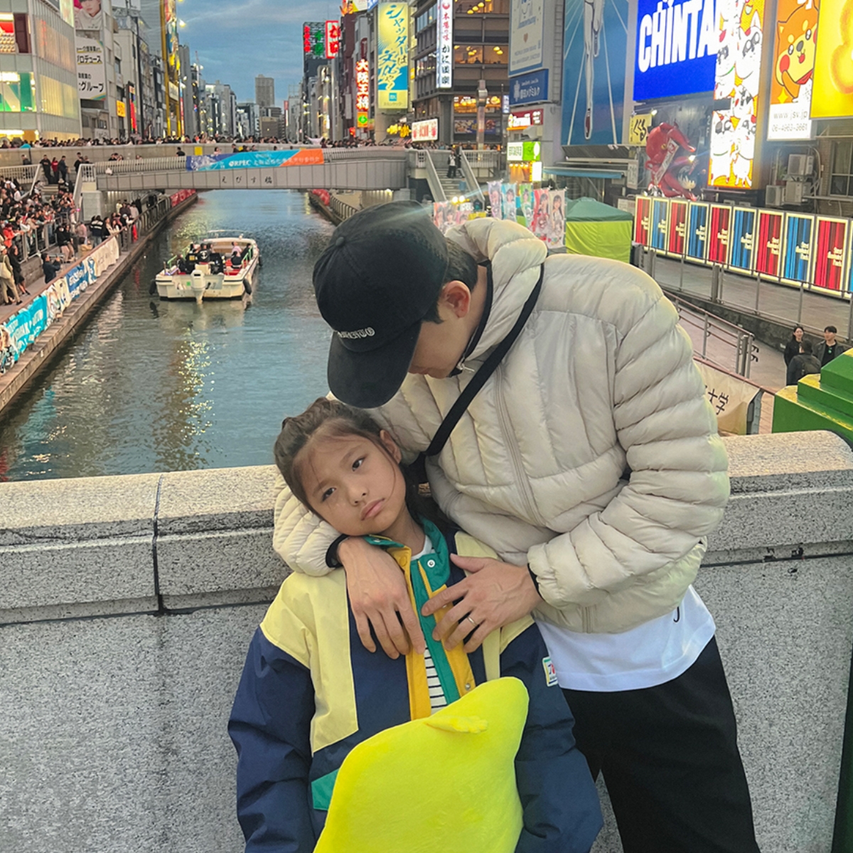 韩国男装撞色包边横竖排骨纹棉服