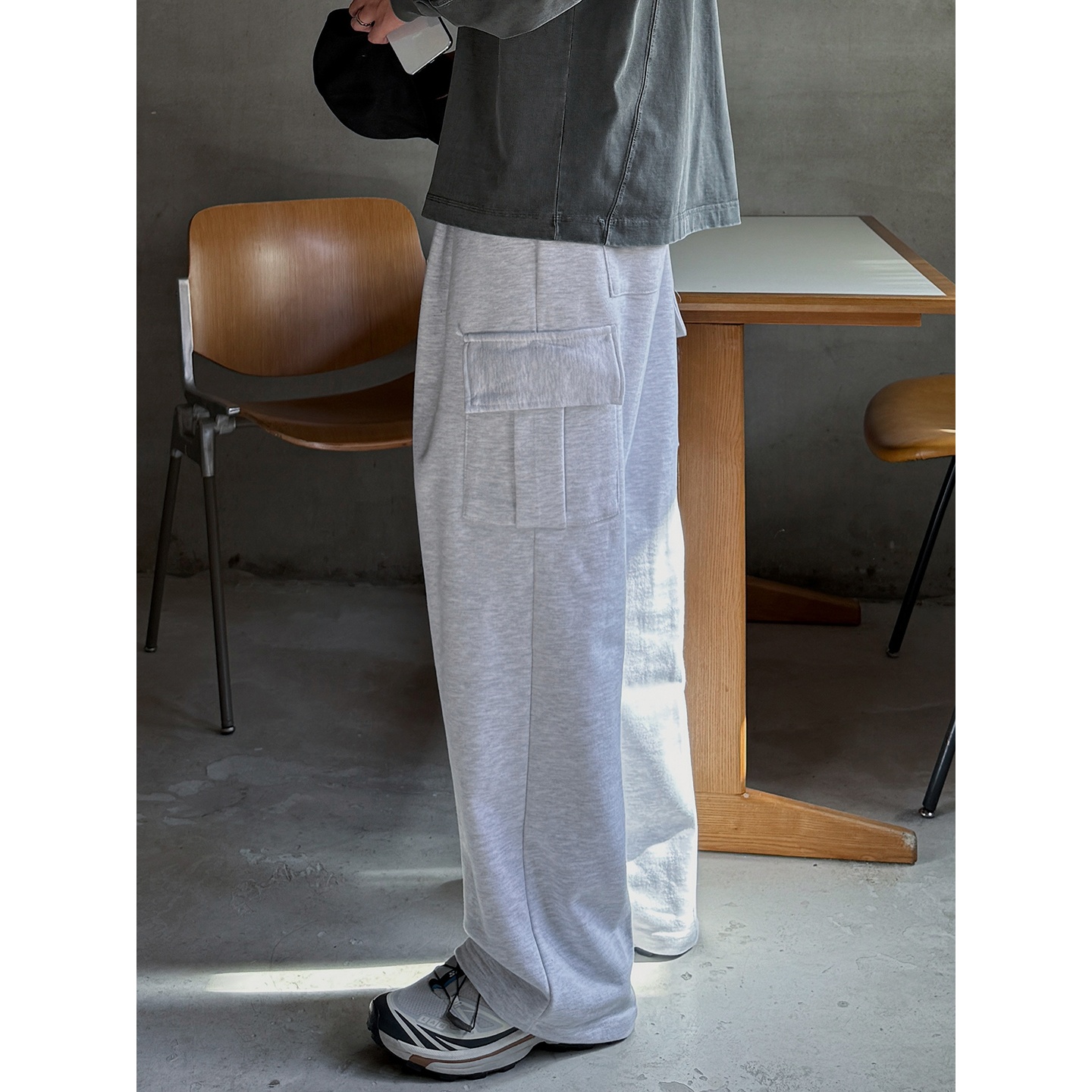 韩国男装单掐褶工装设计师卫裤