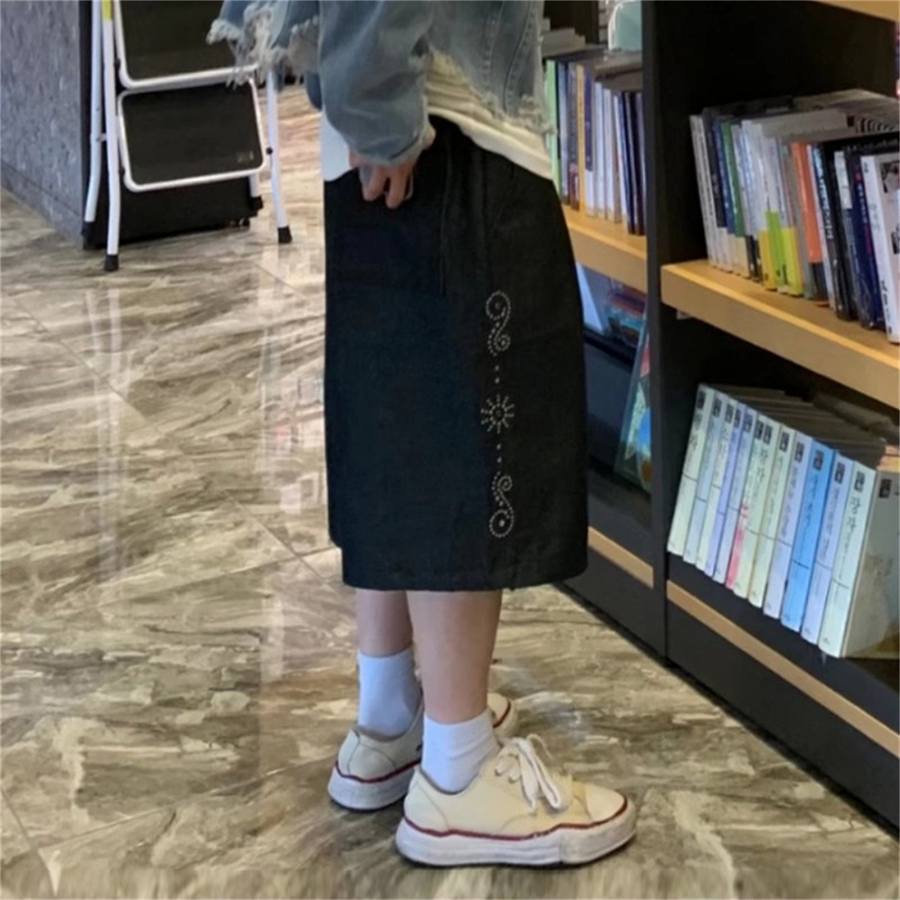 韩国男装代购小众潮牌重工钉珠民族风铆钉阔腿A字牛仔短裤五分裤