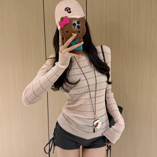涤纶套头斜领露肩长袖针织衫女