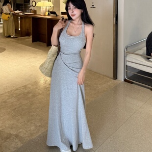 ALA2026夏季 纯欲辣妹挂脖露背连衣裙女收腰显瘦包臀胸垫长裙 新款