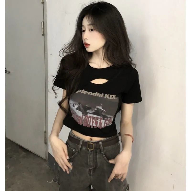 美式复古黑色正肩短袖t恤女夏季不规则修身紧身辣妹短款性感上衣