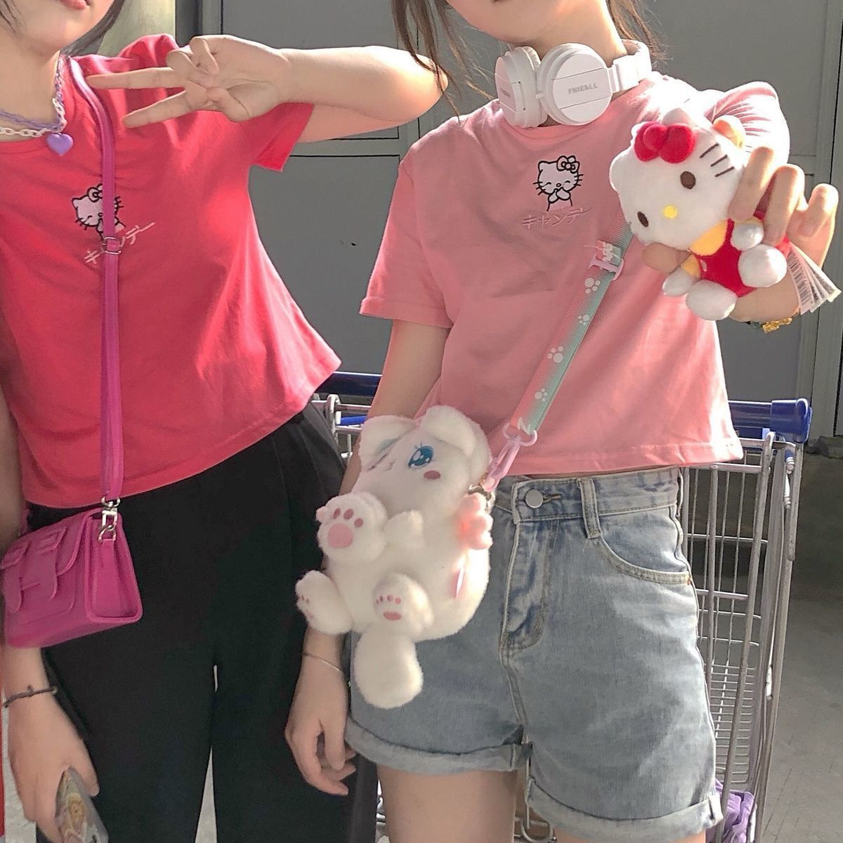 2025夏季新款Chic凯蒂猫刺绣短款修身短袖女韩版学生百搭闺蜜装潮