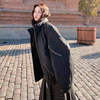 5黑色酷飒风立领短款90绒羽绒服C100-712女韩秋202新款系高冬级感