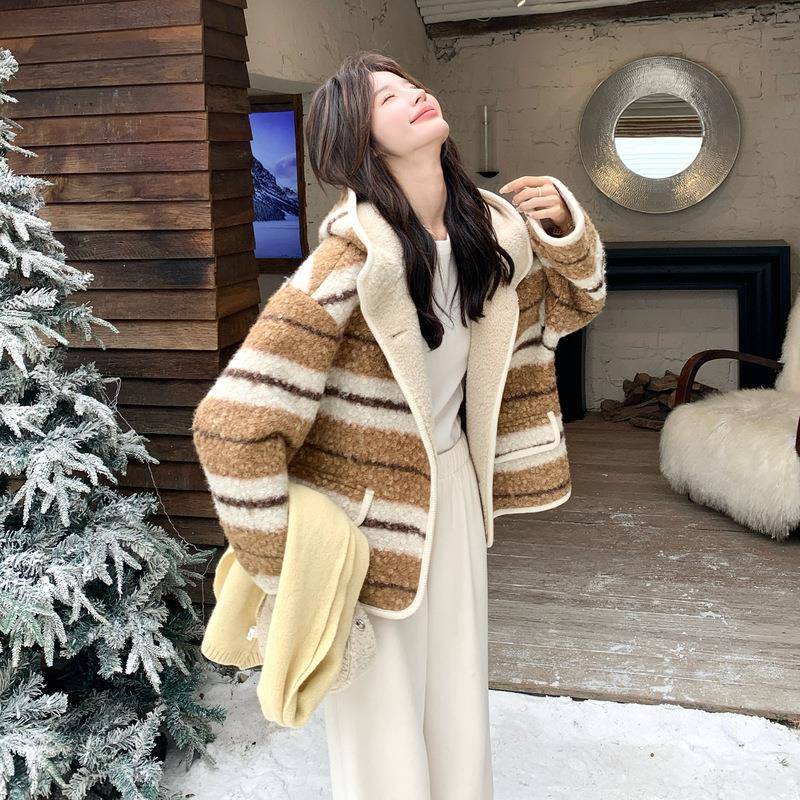 韩系松风弛感撞羔色条纹c182-988羊毛外套女20连25冬季新款休闲慵