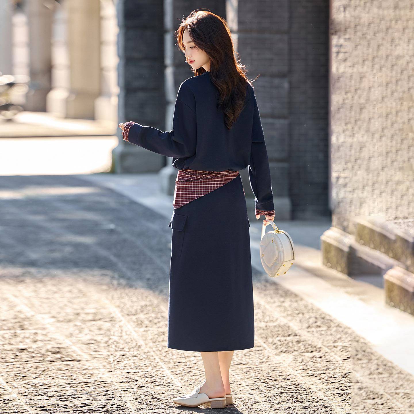 时LT2673-0尚套装2025秋季新款洋气减2龄卫衣外套半T裙件两套裙配