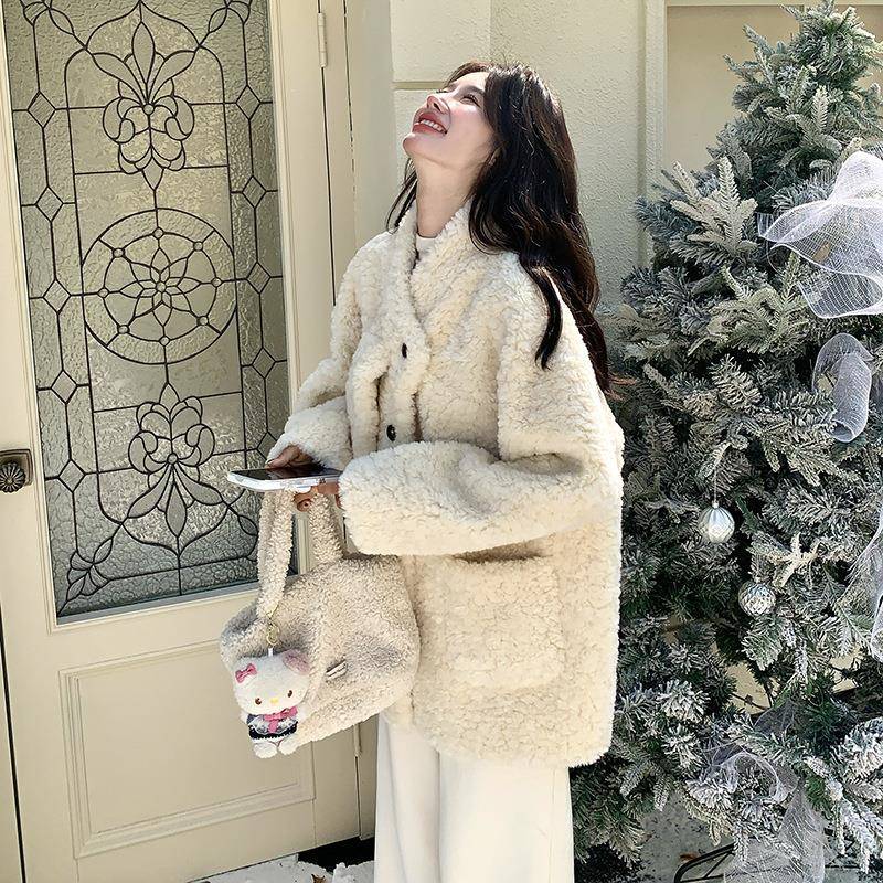 米c159-907白色毛套女2绒025冬季新款时年尚韩系甜美温外柔风减龄