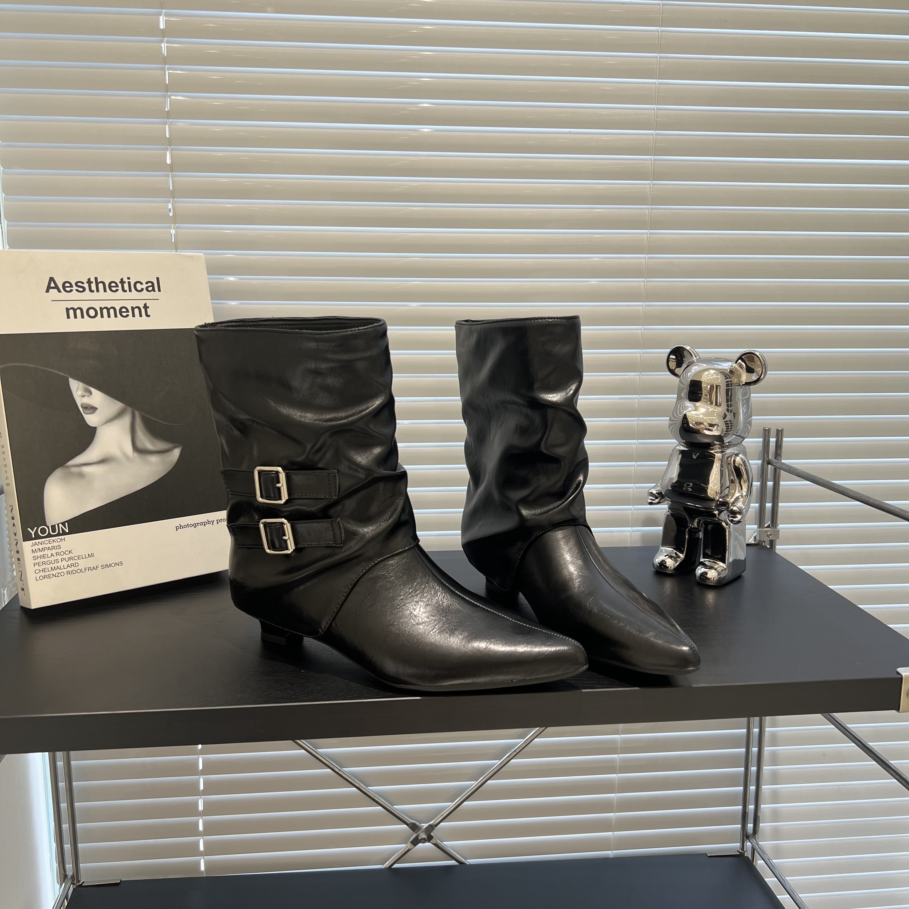 悦薇高品质女鞋时尚潮流复古百搭舒适时装靴子瘦瘦靴高级感马丁靴,女鞋,时装靴,淘宝优惠券,粉丝福利购,淘宝优惠卷