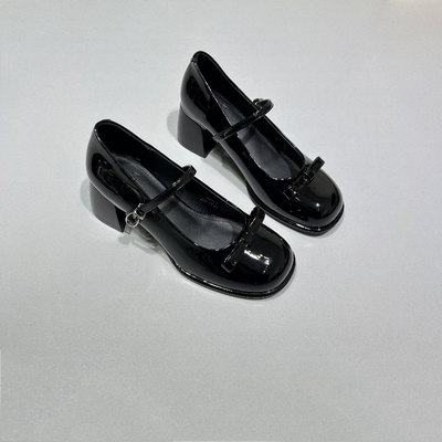 悦薇高品质女鞋小皮鞋玛丽珍鞋子女鞋夏白色不累脚单鞋学院风jk鞋