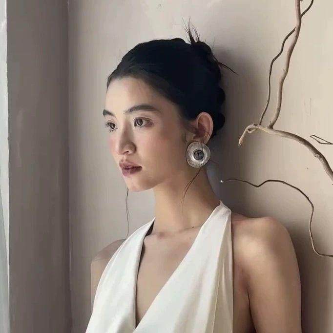 做旧不规则圆形炫彩鲍鱼贝耳钉复古高级感宫廷风夸张小众设计耳环