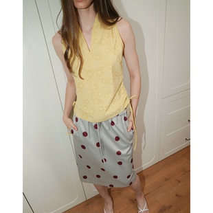 莱赛尔天丝v领无袖 野樱花印花抽绳挂脖上衣 背心女 法式 UNNNSAD