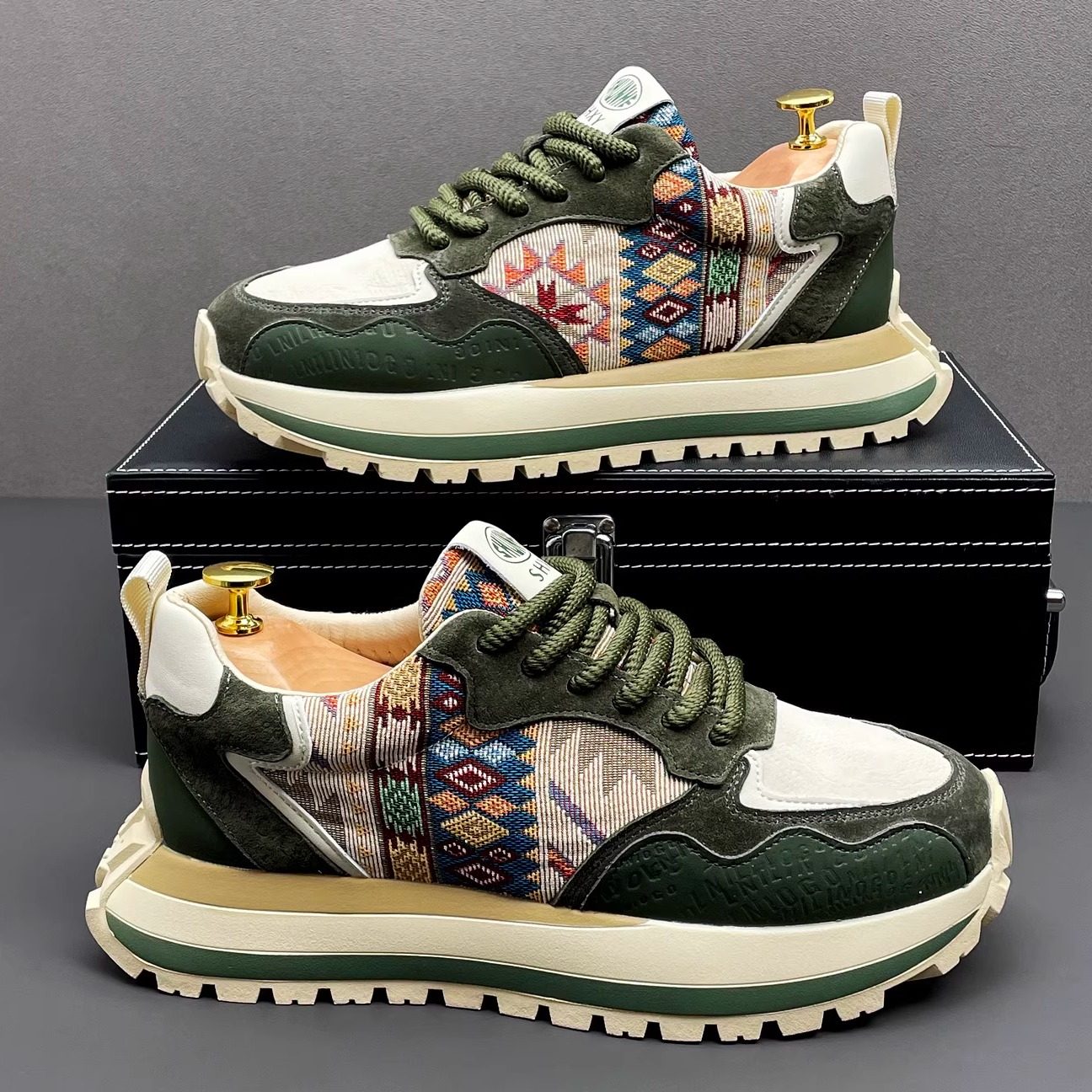 软底舒适刺绣老爹鞋男款