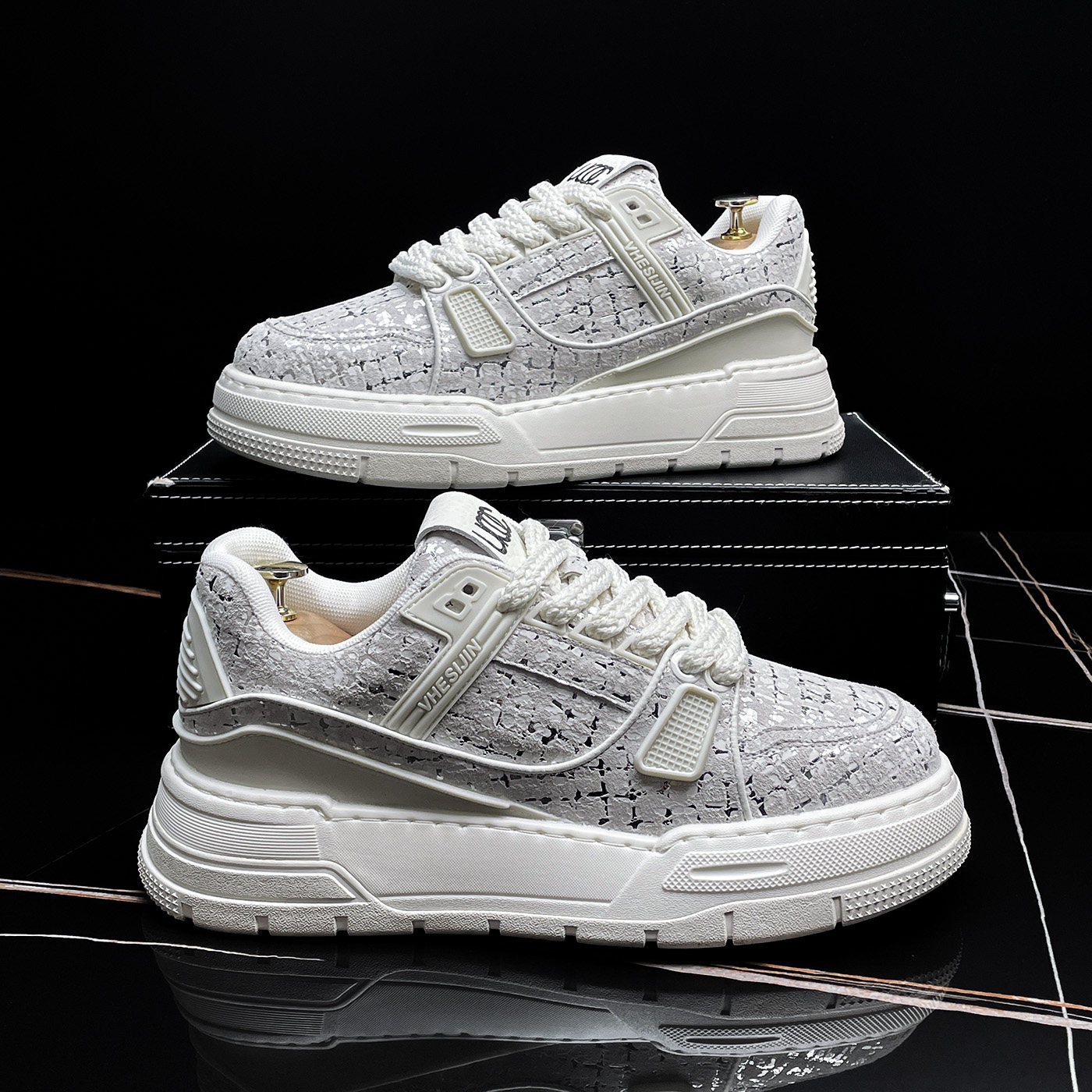 潮牌男鞋2025秋季新款高级感轻奢时尚个性板鞋增高厚底男士休闲鞋,流行男鞋,休闲板鞋,淘宝优惠券,粉丝福利购,淘宝优惠卷